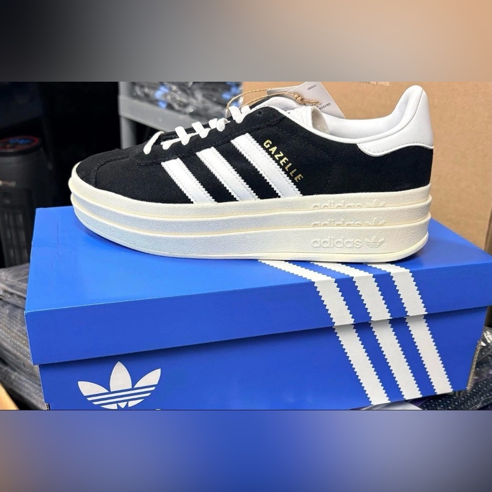NIB Adidas Gazelle Bold Platform